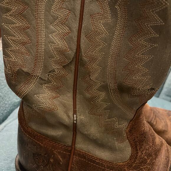 Ariat Western Boot size 8.5D - Picture 8 of 13